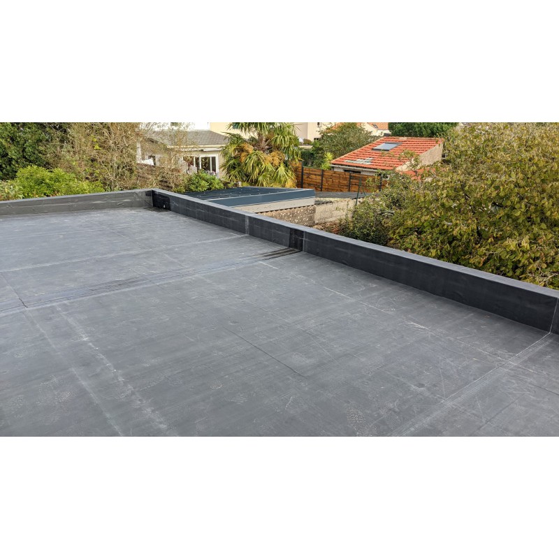 Crapaudine rectangulaire universelle Vulka toit– EPDM